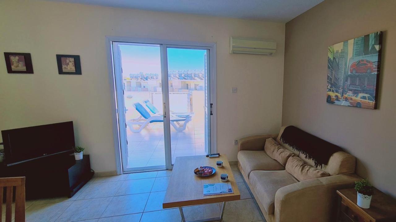Stay Sunshine Apartment Паралимни Екстериор снимка