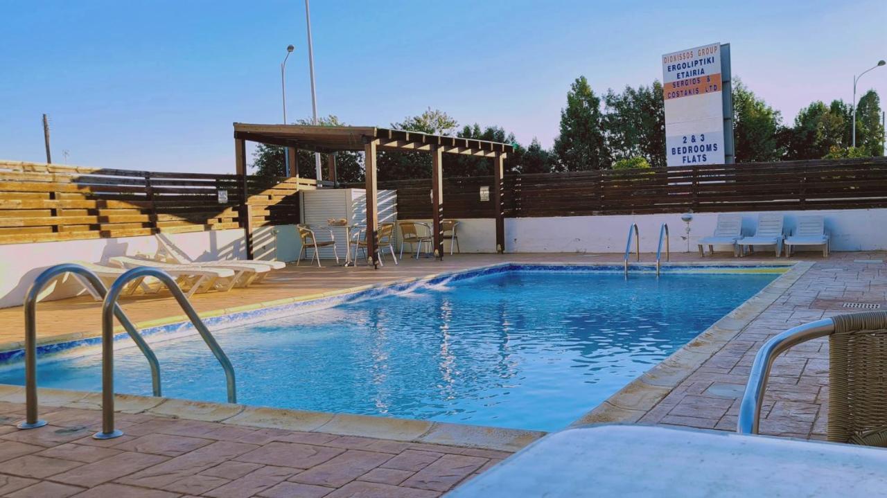 Stay Sunshine Apartment Паралимни Екстериор снимка