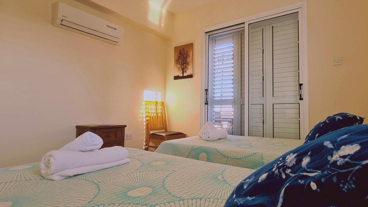 Stay Sunshine Apartment Паралимни Екстериор снимка