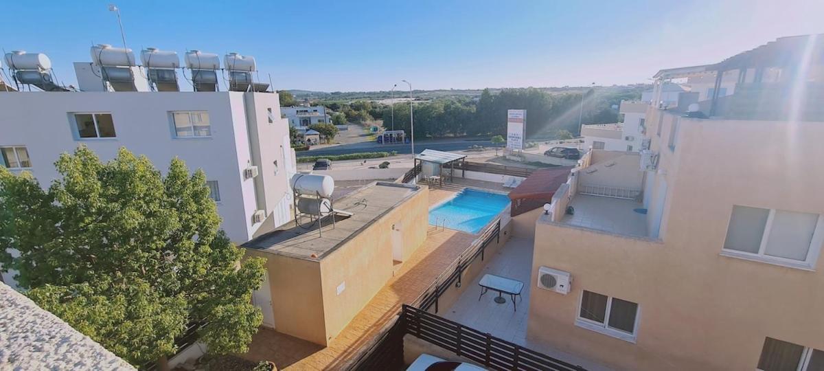 Stay Sunshine Apartment Паралимни Екстериор снимка