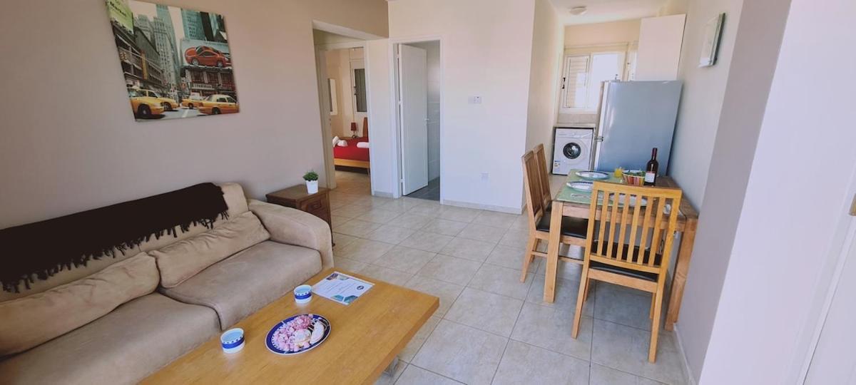 Stay Sunshine Apartment Паралимни Екстериор снимка